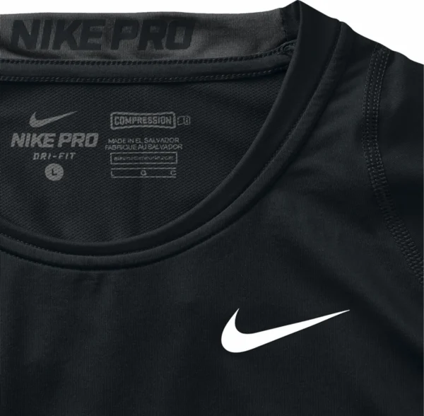 commentaire favorable Promo 🥰 NIKE NP CORE ML 😉 4